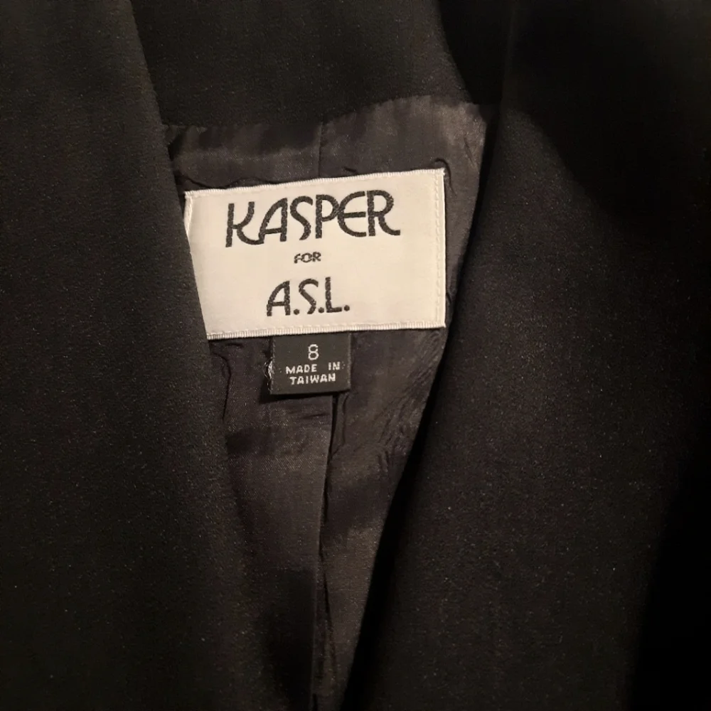 Black Doublebreasted Skirt Suit Size 8 - Picture 7 of 14